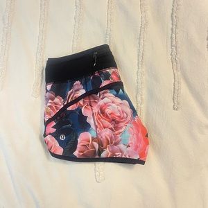 Lululemon Speed Up shorts 2.5 inch inseam